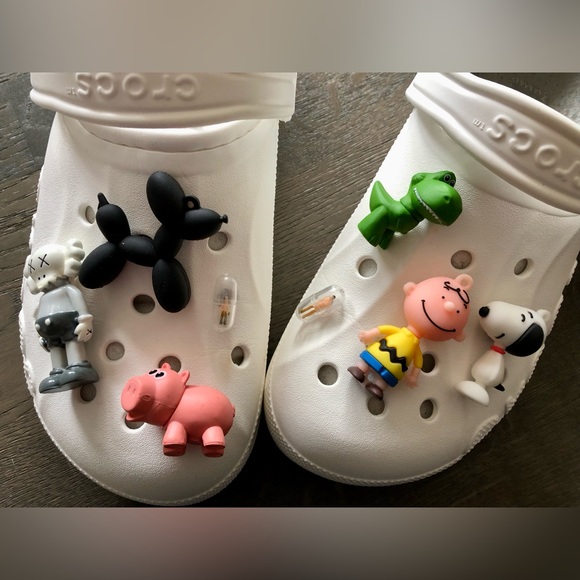 Charms - Picture 2 of 10